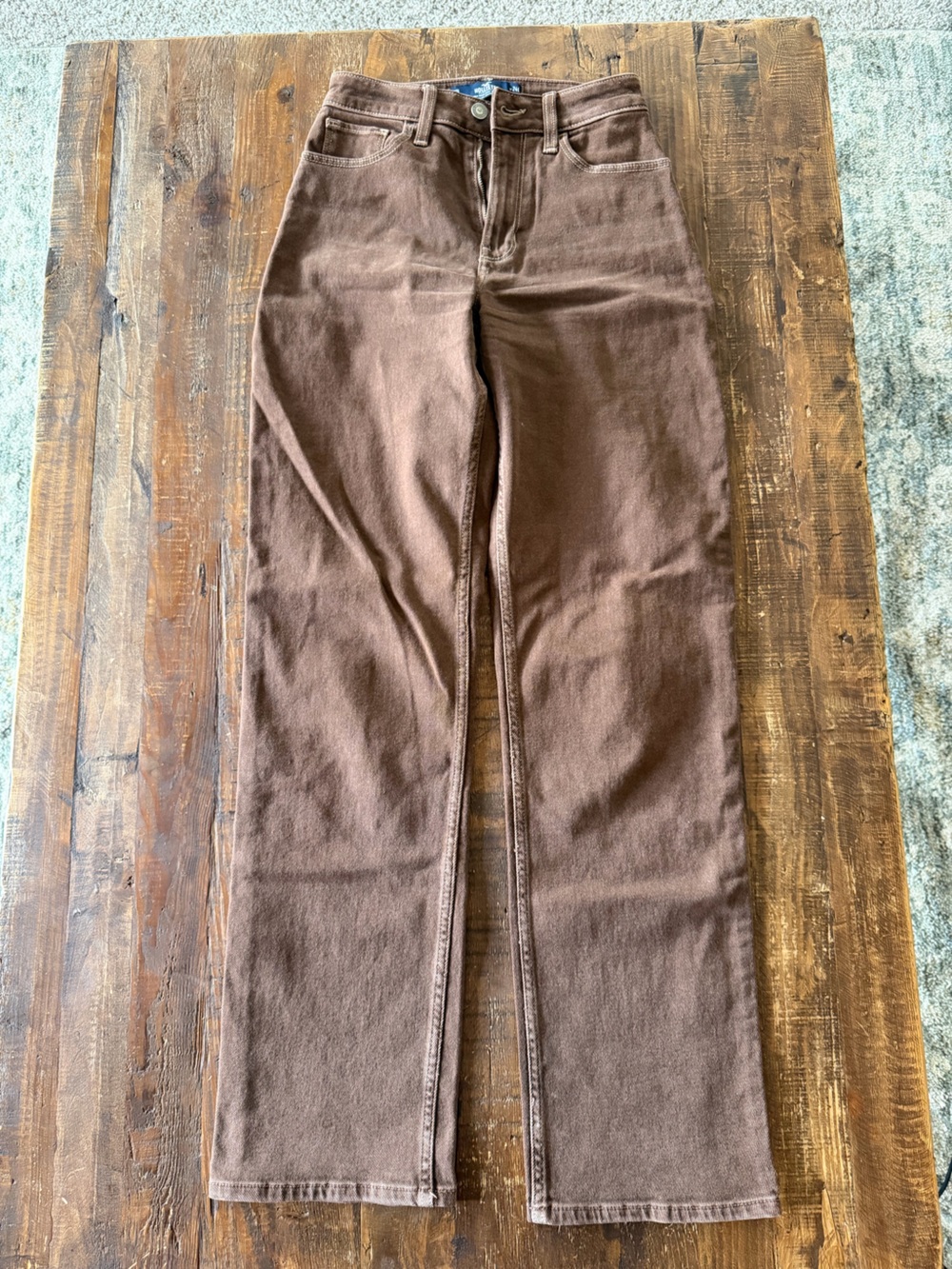 Hollister High-Rise Straight Jeans — Chocolate Brown